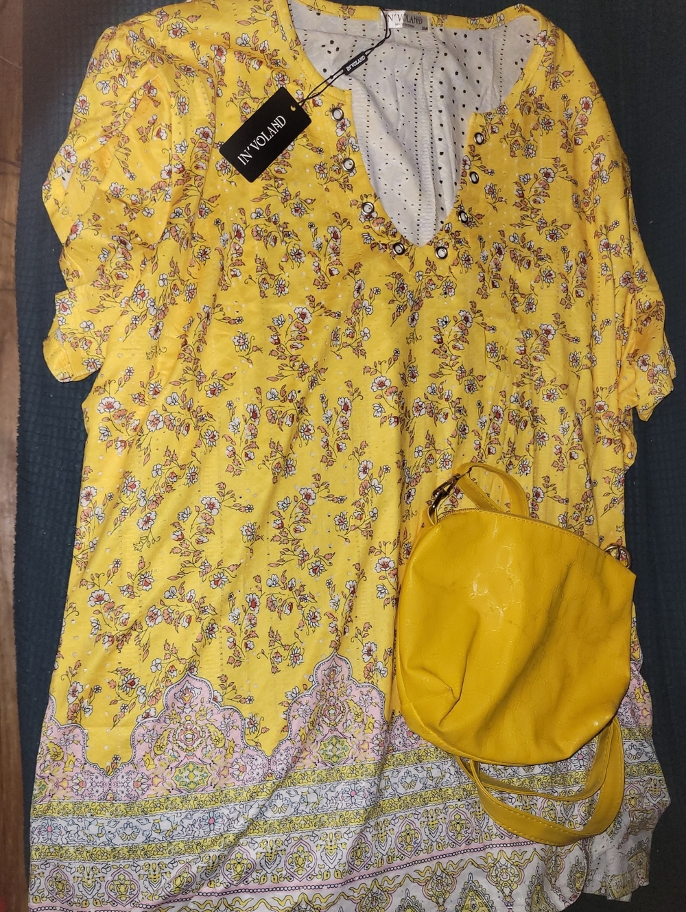 Bundle of In'Violand Yellow Floral Boho Tunic Shirt and Matching Purse Size 20W